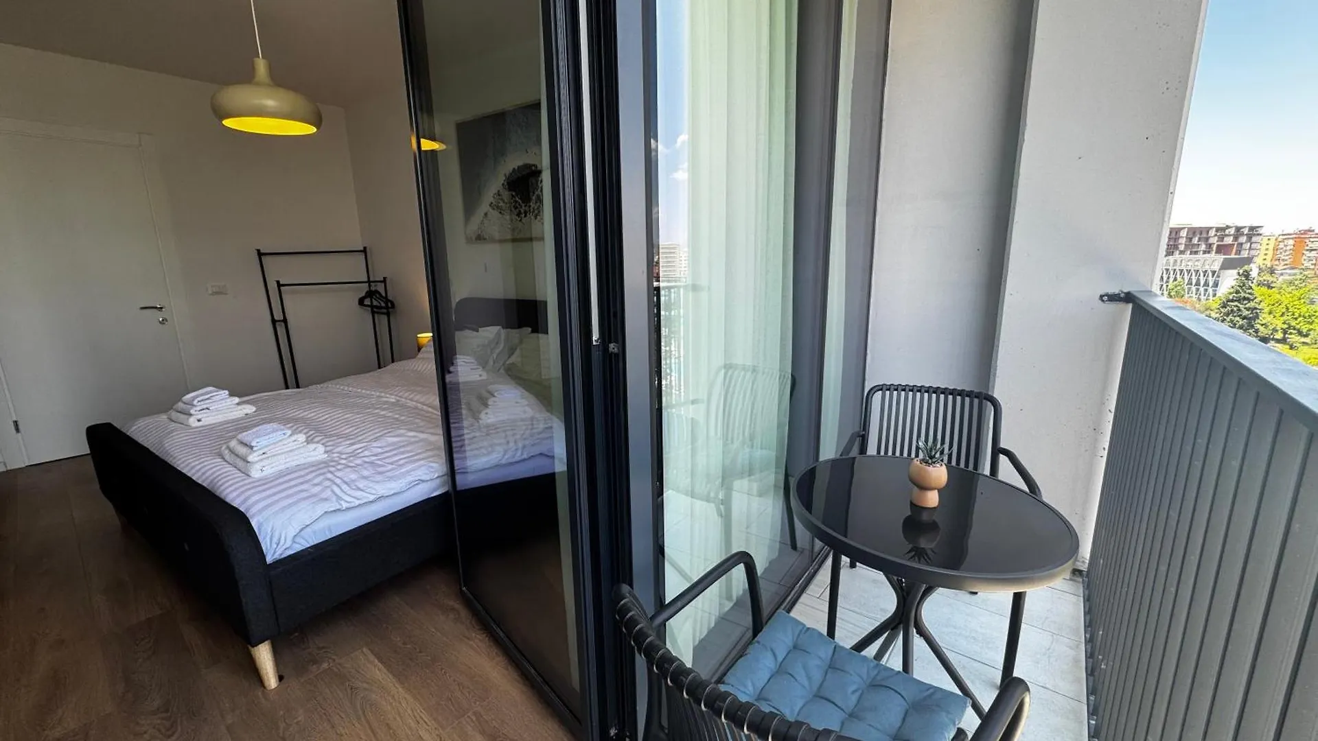 Lake View Tirana Apartment Albanie